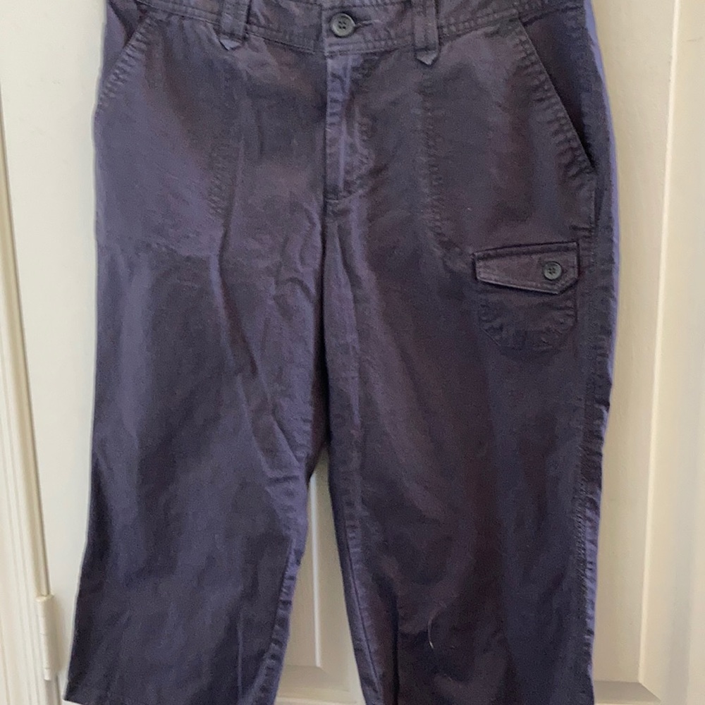 FINAL MARKDOWN Ladies dockers capris 10
